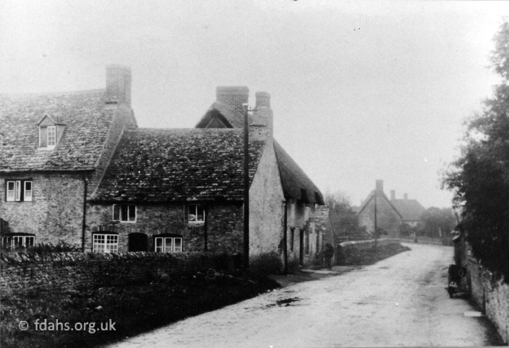 Littleworth Village Entrance