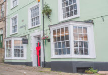 FDAHS Mp06 The Bird Cage Salon